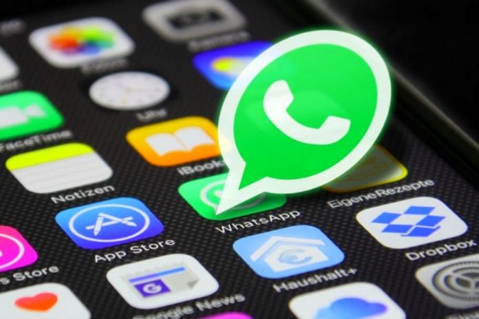 WhatsApp Shows Every Stalker That You Are Online